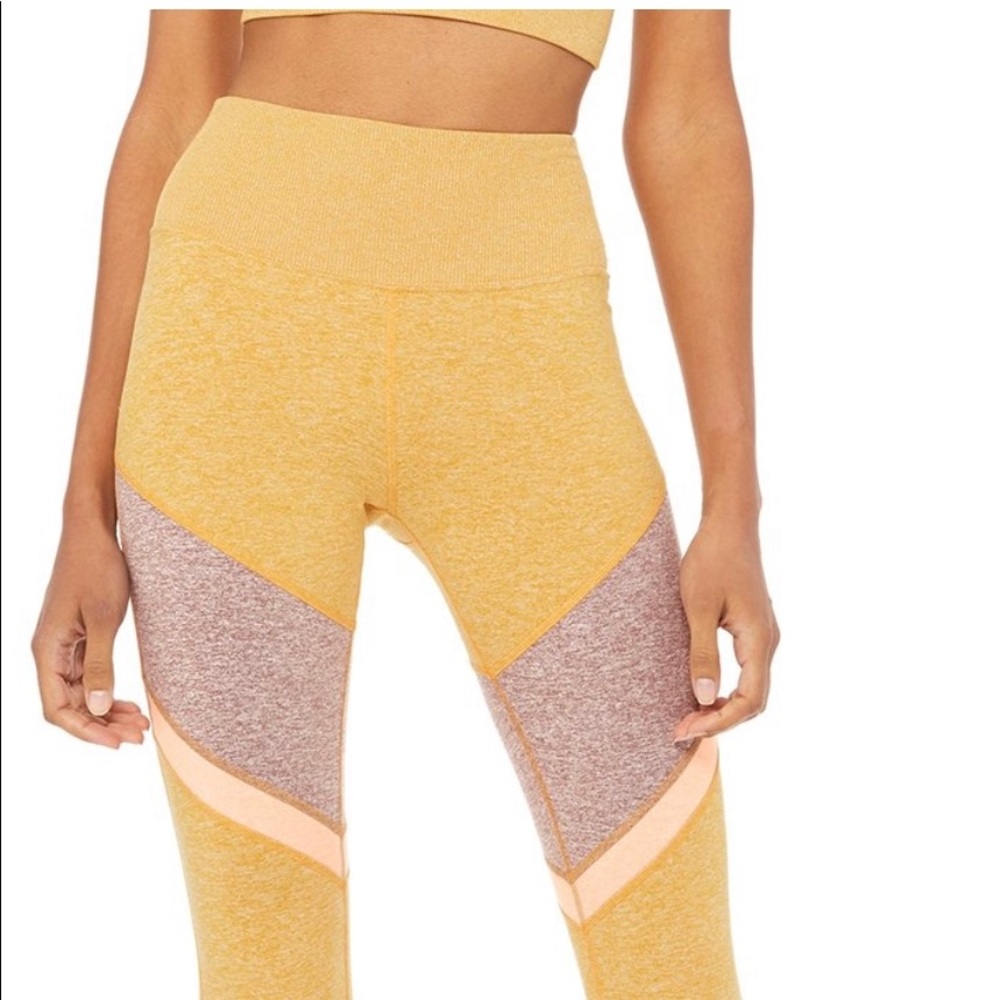 HIGH-WAIST ALOSOFT SHEILA LEGGING